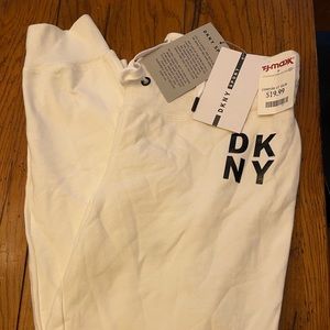 Woman’s Jogger - cuff bottom pants. size Medium